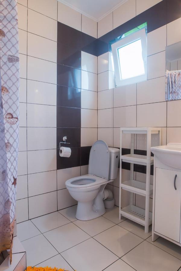 Aqua Fun Domki Z Basenem Darlowo Bagian luar foto